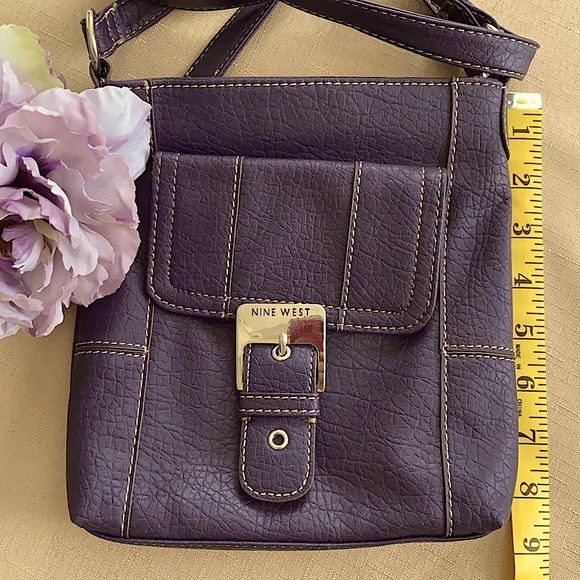 Nine West crossbody bag, like new. - Picture 2 of 6